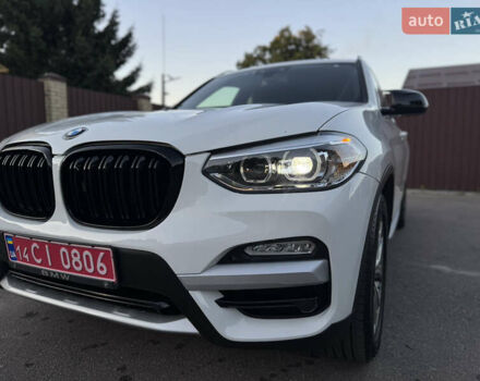 Білий БМВ Х3, об'ємом двигуна 2 л та пробігом 180 тис. км за 24700 $, фото 2 на Automoto.ua