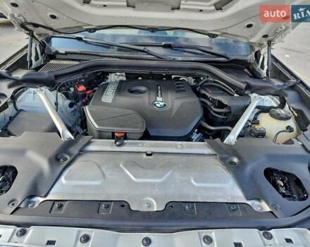 Белый БМВ Х3, объемом двигателя 2 л и пробегом 14 тыс. км за 8500 $, фото 11 на Automoto.ua