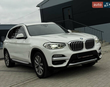 Білий БМВ Х3, об'ємом двигуна 2 л та пробігом 198 тис. км за 21400 $, фото 2 на Automoto.ua