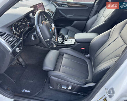 Білий БМВ Х3, об'ємом двигуна 2 л та пробігом 180 тис. км за 24700 $, фото 33 на Automoto.ua
