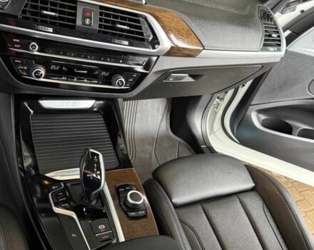 Белый БМВ Х3, объемом двигателя 2 л и пробегом 68 тыс. км за 27999 $, фото 7 на Automoto.ua