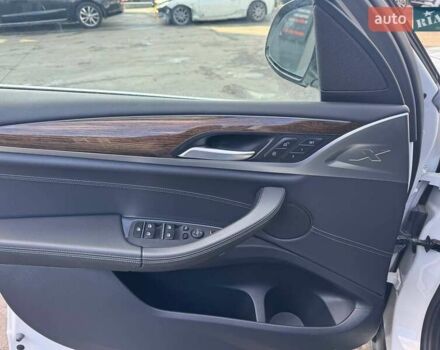 Белый БМВ Х3, объемом двигателя 2 л и пробегом 105 тыс. км за 24500 $, фото 8 на Automoto.ua
