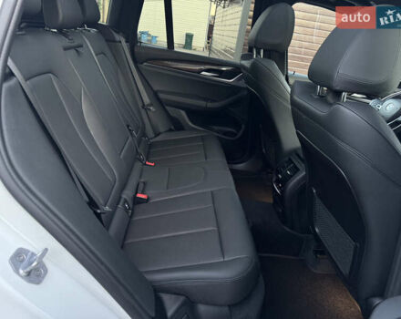 Білий БМВ Х3, об'ємом двигуна 2 л та пробігом 180 тис. км за 24700 $, фото 57 на Automoto.ua
