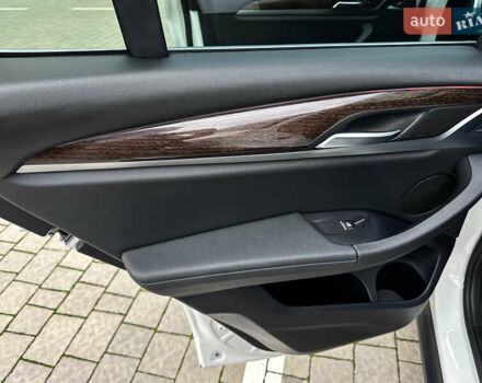 Белый БМВ Х3, объемом двигателя 2 л и пробегом 115 тыс. км за 30500 $, фото 24 на Automoto.ua