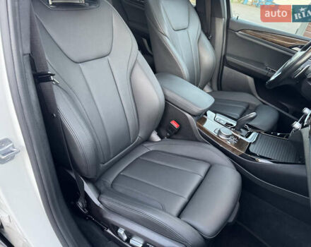 Білий БМВ Х3, об'ємом двигуна 2 л та пробігом 180 тис. км за 24700 $, фото 63 на Automoto.ua