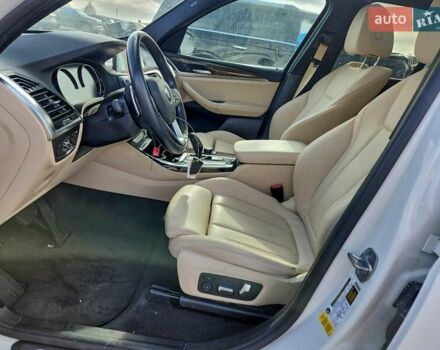 Белый БМВ Х3, объемом двигателя 2 л и пробегом 14 тыс. км за 8500 $, фото 6 на Automoto.ua