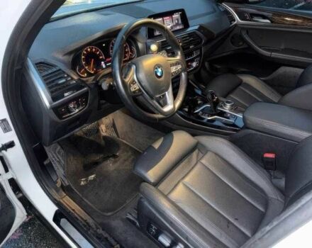 Білий БМВ Х3, об'ємом двигуна 2 л та пробігом 56 тис. км за 11000 $, фото 8 на Automoto.ua