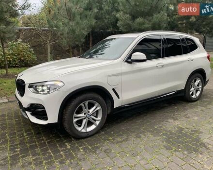 Белый БМВ Х3, объемом двигателя 2 л и пробегом 38 тыс. км за 41500 $, фото 6 на Automoto.ua