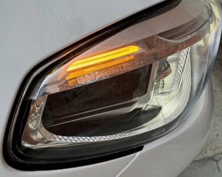 Білий БМВ Х3, об'ємом двигуна 3 л та пробігом 64 тис. км за 39999 $, фото 41 на Automoto.ua