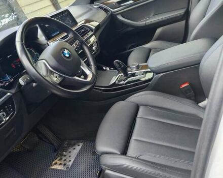 Белый БМВ Х3, объемом двигателя 2 л и пробегом 73 тыс. км за 39400 $, фото 12 на Automoto.ua