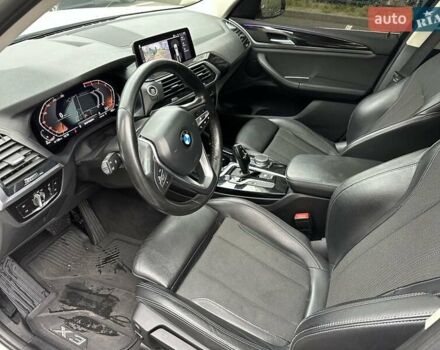 Белый БМВ Х3, объемом двигателя 3 л и пробегом 147 тыс. км за 34900 $, фото 22 на Automoto.ua