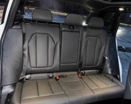 Білий БМВ Х3, об'ємом двигуна 2 л та пробігом 56 тис. км за 11000 $, фото 12 на Automoto.ua