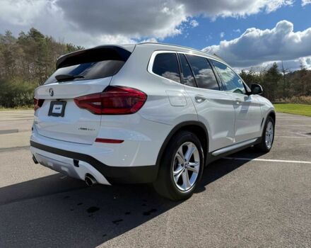 Білий БМВ Х3, об'ємом двигуна 2 л та пробігом 33 тис. км за 16450 $, фото 3 на Automoto.ua