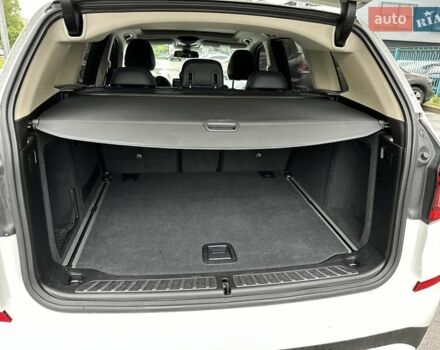 Белый БМВ Х3, объемом двигателя 3 л и пробегом 147 тыс. км за 34900 $, фото 5 на Automoto.ua