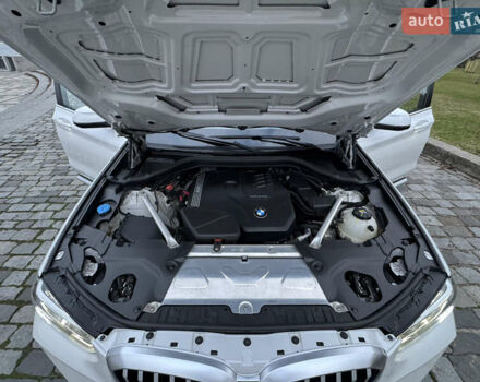 Белый БМВ Х3, объемом двигателя 2 л и пробегом 13 тыс. км за 45555 $, фото 32 на Automoto.ua