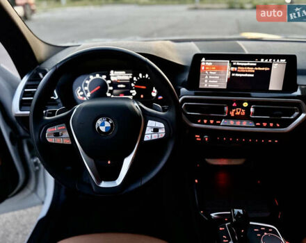 Белый БМВ Х3, объемом двигателя 2 л и пробегом 37 тыс. км за 35900 $, фото 24 на Automoto.ua