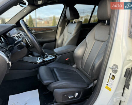 Белый БМВ Х3, объемом двигателя 2 л и пробегом 40 тыс. км за 27950 $, фото 43 на Automoto.ua