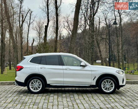 Белый БМВ Х3, объемом двигателя 2 л и пробегом 13 тыс. км за 45555 $, фото 3 на Automoto.ua