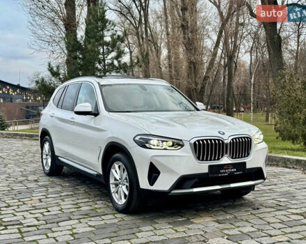 Белый БМВ Х3, объемом двигателя 2 л и пробегом 13 тыс. км за 45555 $, фото 2 на Automoto.ua