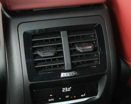 Белый БМВ Х3, объемом двигателя 2 л и пробегом 18 тыс. км за 54000 $, фото 34 на Automoto.ua