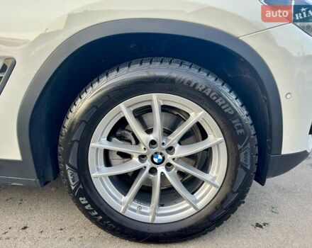Белый БМВ Х3, объемом двигателя 2 л и пробегом 53 тыс. км за 42000 $, фото 3 на Automoto.ua