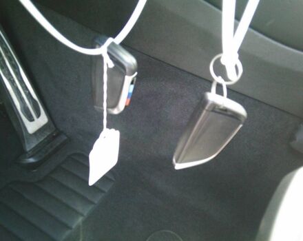 Белый БМВ Х3, объемом двигателя 2 л и пробегом 65 тыс. км за 25000 $, фото 11 на Automoto.ua