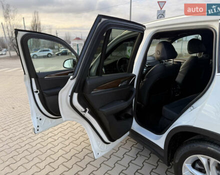 Белый БМВ Х3, объемом двигателя 2 л и пробегом 40 тыс. км за 27950 $, фото 62 на Automoto.ua