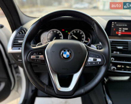 Белый БМВ Х3, объемом двигателя 2 л и пробегом 40 тыс. км за 27950 $, фото 47 на Automoto.ua