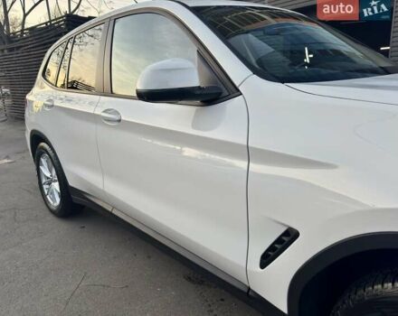 Белый БМВ Х3, объемом двигателя 2 л и пробегом 53 тыс. км за 42000 $, фото 4 на Automoto.ua