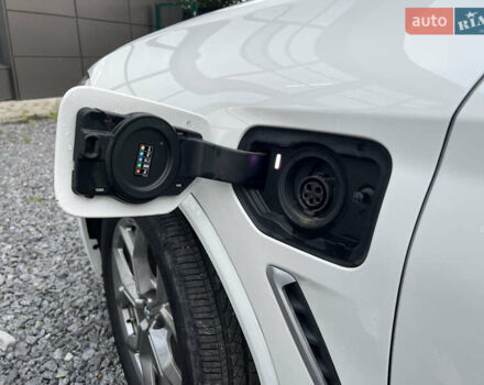 Білий БМВ Х3, об'ємом двигуна 2 л та пробігом 65 тис. км за 42700 $, фото 21 на Automoto.ua