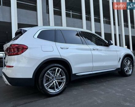 Білий БМВ Х3, об'ємом двигуна 2 л та пробігом 50 тис. км за 38333 $, фото 5 на Automoto.ua