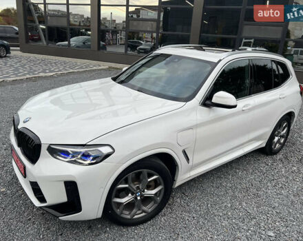 Білий БМВ Х3, об'ємом двигуна 2 л та пробігом 65 тис. км за 42700 $, фото 4 на Automoto.ua