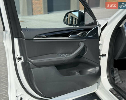 Белый БМВ Х3, объемом двигателя 2 л и пробегом 78 тыс. км за 46499 $, фото 12 на Automoto.ua