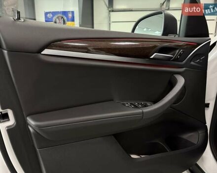 Білий БМВ Х3, об'ємом двигуна 2 л та пробігом 24 тис. км за 49900 $, фото 41 на Automoto.ua
