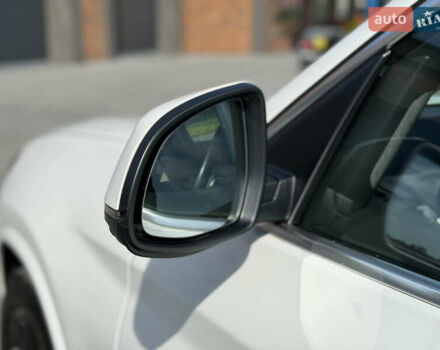 Белый БМВ Х3, объемом двигателя 2 л и пробегом 78 тыс. км за 46499 $, фото 11 на Automoto.ua