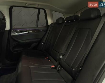 Білий БМВ Х3, об'ємом двигуна 2 л та пробігом 24 тис. км за 49900 $, фото 45 на Automoto.ua