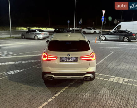 Білий БМВ Х3, об'ємом двигуна 2 л та пробігом 127 тис. км за 44800 $, фото 9 на Automoto.ua