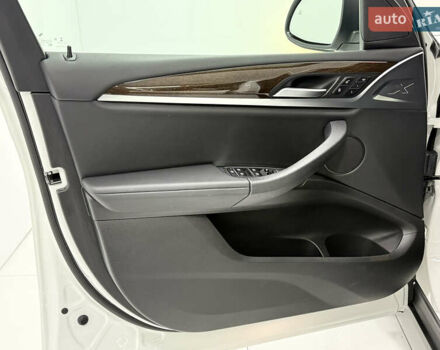 Белый БМВ Х3, объемом двигателя 2 л и пробегом 29 тыс. км за 40500 $, фото 15 на Automoto.ua