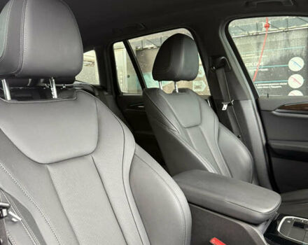 Белый БМВ Х3, объемом двигателя 2 л и пробегом 63 тыс. км за 39000 $, фото 14 на Automoto.ua