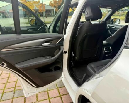 Білий БМВ Х3, об'ємом двигуна 0 л та пробігом 27 тис. км за 28300 $, фото 11 на Automoto.ua