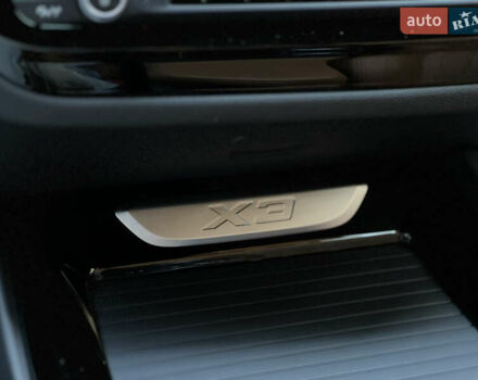Белый БМВ Х3, объемом двигателя 2 л и пробегом 35 тыс. км за 55000 $, фото 48 на Automoto.ua