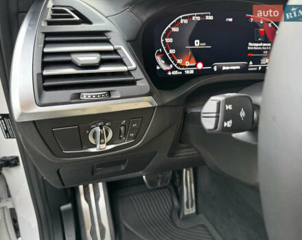 Белый БМВ Х3, объемом двигателя 2 л и пробегом 16 тыс. км за 45600 $, фото 42 на Automoto.ua