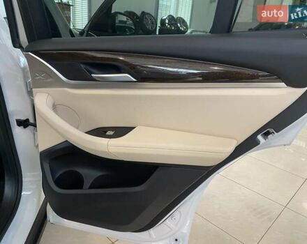 Белый БМВ Х3, объемом двигателя 2 л и пробегом 5 тыс. км за 46500 $, фото 52 на Automoto.ua