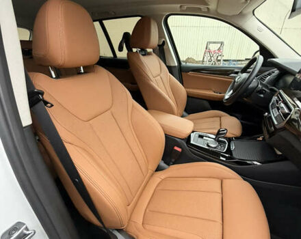 Білий БМВ Х3, об'ємом двигуна 2 л та пробігом 39 тис. км за 47600 $, фото 31 на Automoto.ua