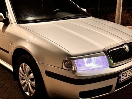 Білий БМВ Х3, об'ємом двигуна 2 л та пробігом 110 тис. км за 13999 $, фото 1 на Automoto.ua