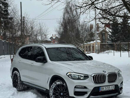 Белый БМВ Х3, объемом двигателя 2 л и пробегом 168 тыс. км за 22900 $, фото 1 на Automoto.ua