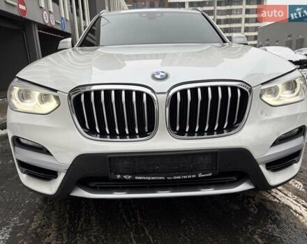 Белый БМВ Х3, объемом двигателя 2 л и пробегом 51 тыс. км за 33933 $, фото 1 на Automoto.ua