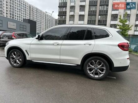 Белый БМВ Х3, объемом двигателя 3 л и пробегом 147 тыс. км за 34900 $, фото 1 на Automoto.ua