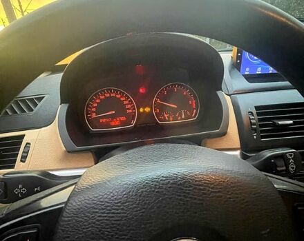 Черный БМВ Х3, объемом двигателя 2 л и пробегом 342 тыс. км за 11000 $, фото 5 на Automoto.ua