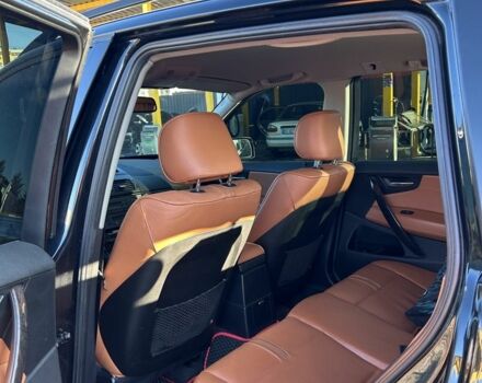 Черный БМВ Х3, объемом двигателя 2 л и пробегом 300 тыс. км за 8800 $, фото 5 на Automoto.ua